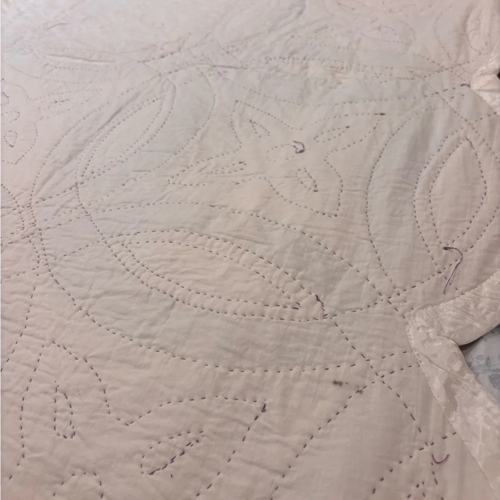 Antique Purple and White Double Wedding Ring Quilt